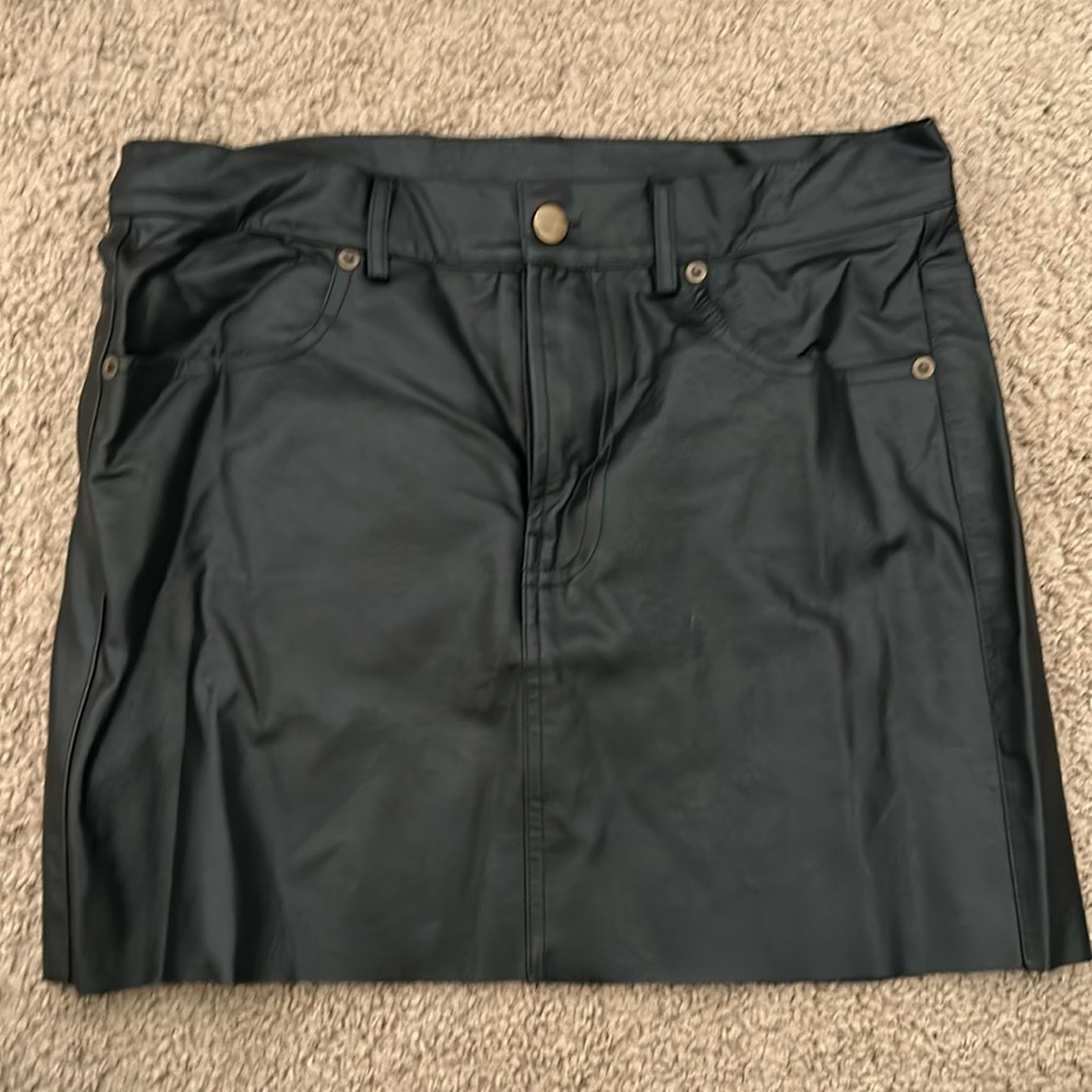 Black faux leather mini skirt